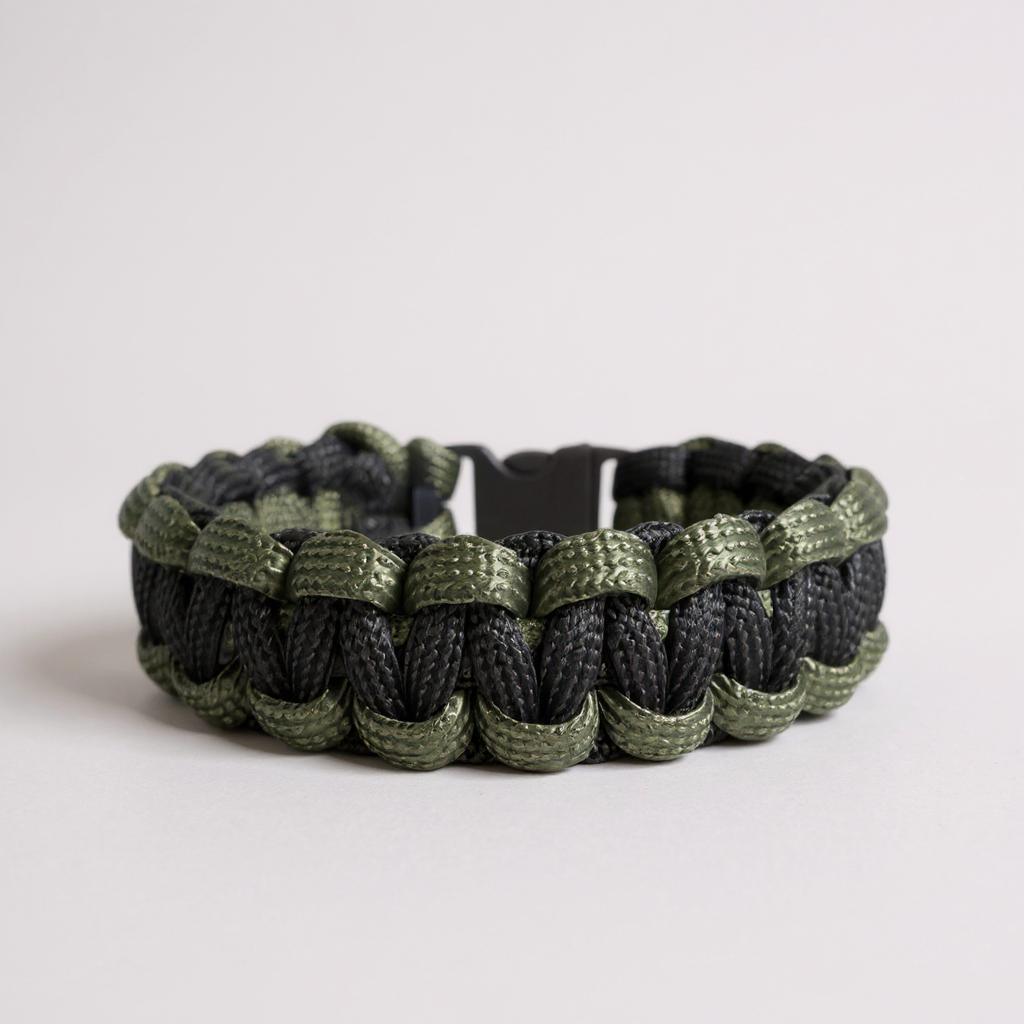 Bracelet en paracorde noir et vert fonce