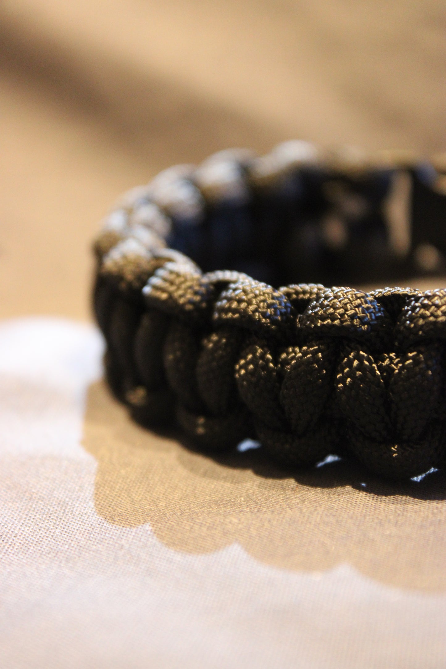 Bracelet en paracorde noir