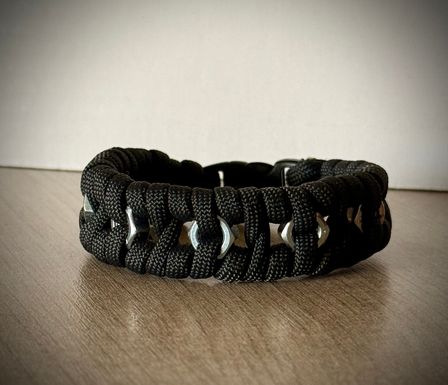 Bracelet spécial "ingénieur"