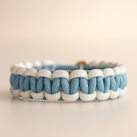 Bracelet en paracorde blanc et bleu ciel